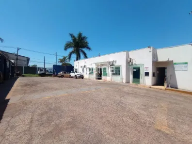 Galpão/Depósito/Armazém para alugar, 1800m² no Distrito Industrial, Uberlândia