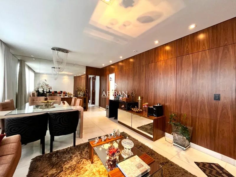 Apartamento com 3 quartos — Savassi, Belo Horizonte