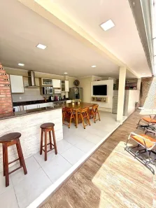Casa de Condomínio com 4 Quartos à venda, 250m² no Parque 10 de Novembro, Manaus