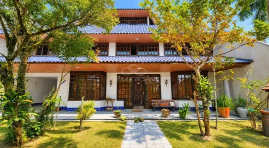 Casa com 4 Quartos à venda, 354m² no Centro, Guaratuba