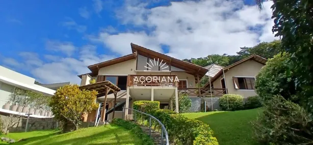 Casa com 3 Quartos para alugar, 278m² no Lagoa da Conceição, Florianópolis