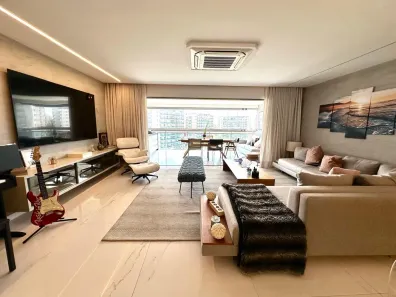 Apartamento com 4 Quartos para alugar, 233m² no Barra da Tijuca, Rio de Janeiro