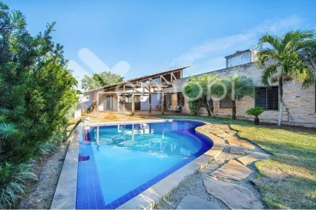 Casa com 4 Quartos à venda, 392m² no Candelária, Natal
