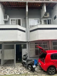 Sobrado com 3 Quartos para alugar, 90m² no Fazenda, Itajaí