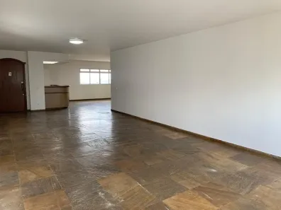 Apartamento com 4 Quartos à venda, 229m² no Fundinho, Uberlândia