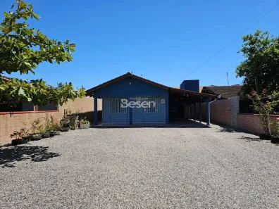 Casa com 4 Quartos à venda, 150m² no Barra do Saí, Itapoá