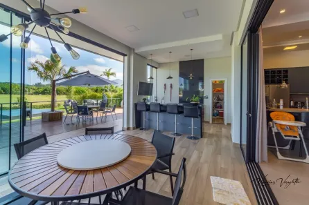 Casa com 4 Quartos para alugar, 600m² no São Francisco de Assis, Camboriú