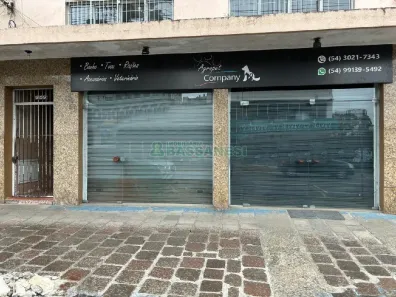 Ponto Comercial para alugar, 450m² no Nossa Senhora de Lourdes, Caxias do Sul