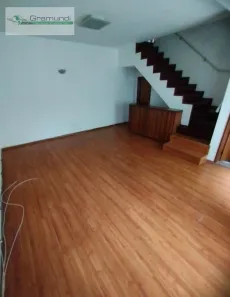 Sobrado com 2 Quartos à venda, 290m² no Vila Liviero, São Paulo