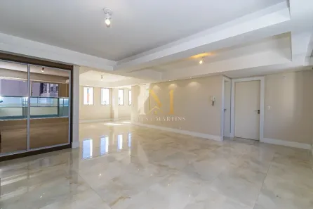 Apartamento com 4 Quartos para alugar, 225m² no Cristo Rei, Curitiba