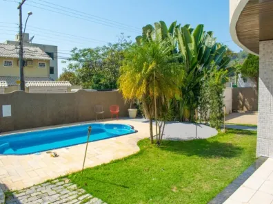 Casa com 6 Quartos à venda, 400m² no Cabeçudas, Itajaí