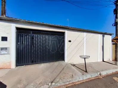 Casa com 3 Quartos para alugar, 173m² no Yolanda Opice, Araraquara