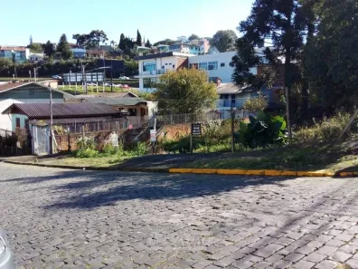 Lote/Terreno à venda, 445m² no Medianeira, Caxias do Sul