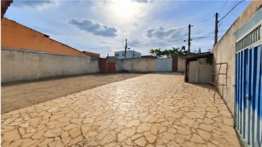 Casa com 2 Quartos à venda, 450m² no Vila São José, Brasília