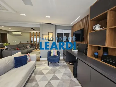 Apartamento com 4 Quartos à venda, 136m² no Vila Anastácio, São Paulo