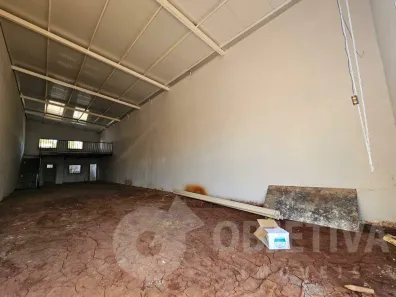 Galpão/Depósito/Armazém para alugar, 250m² no Martins, Uberlândia