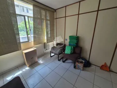 Kitnet com 1 Quarto à venda, 37m² no Copacabana, Rio de Janeiro