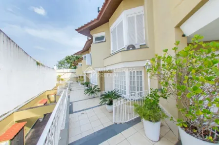 Casa de Condomínio com 4 Quartos à venda, 246m² no Boa Vista, Porto Alegre
