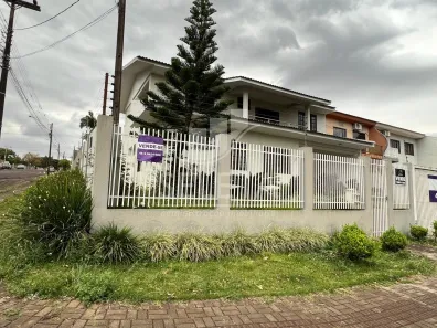 Sobrado com 3 Quartos para alugar, 300m² no Centro, Cascavel