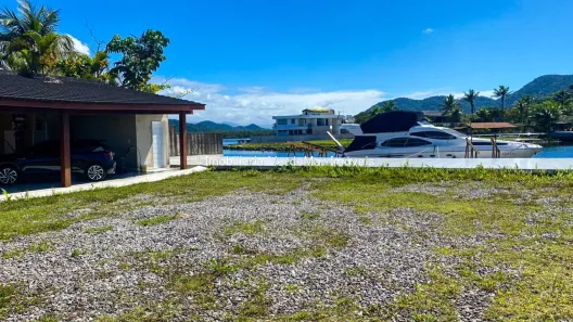Lote/Terreno à venda, 1800m² no Balneario Praia do Perequê, Guarujá