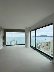 Apartamento com 4 Quartos à venda, 205m² no Meia Praia, Itapema