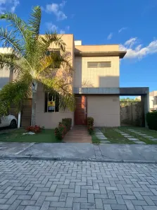 Casa de Condomínio com 4 Quartos para alugar, 110m² no Registro, Feira de Santana