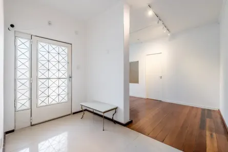 Consultório para alugar, 52m² no Três Figueiras, Porto Alegre