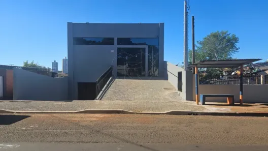 Galpão/Depósito/Armazém para alugar, 760m² no Bandeirantes, Londrina