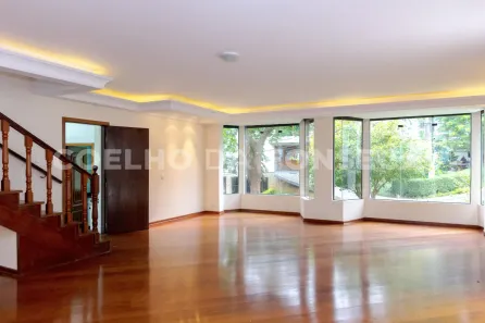 Casa de Condomínio com 4 Quartos à venda, 476m² no Vila Tramontano, São Paulo