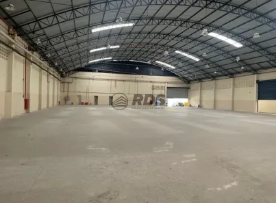Galpão/Depósito/Armazém à venda, 2881m² no Jardim Triângulo, Taboão da Serra