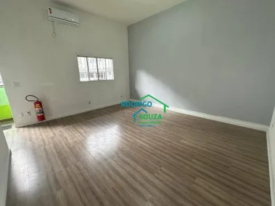 Sala Comercial para alugar, 35m² no Vila Dirce, Carapicuíba