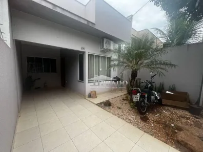 Casa com 2 Quartos à venda, 119m² no Prefeito Mario de Menezes, Ibiporã