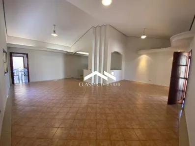 Casa com 3 Quartos para alugar, 180m² no Jardim Karaíba, Uberlândia