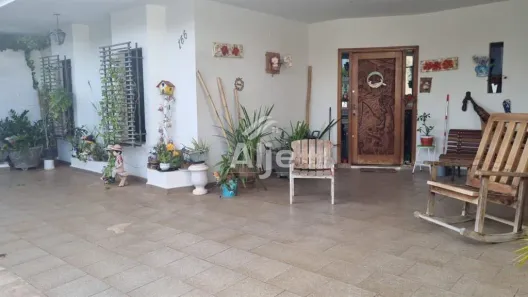 Casa com 3 Quartos à venda, 220m² no Jardim Parati, Marília