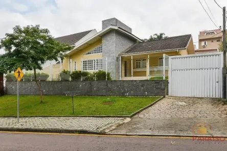 Casa com 5 Quartos para alugar, 372m² no Campina do Siqueira, Curitiba