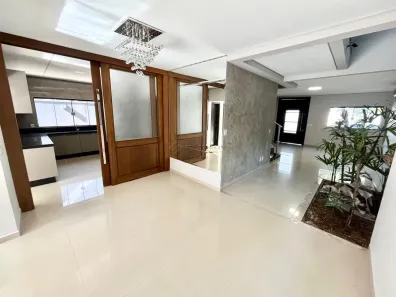 Casa de Condomínio com 4 Quartos à venda, 270m² no Jardim Imperial, Cuiabá