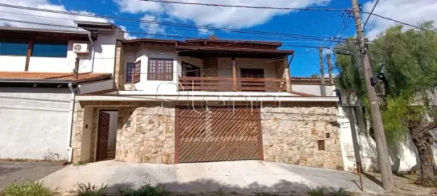 Sobrado com 4 Quartos à venda, 295m² no Jardim Celani, Valinhos