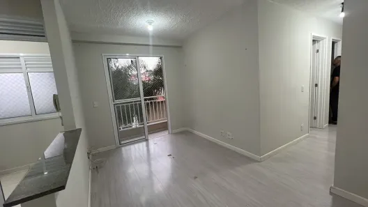 Apartamento com 2 Quartos para alugar, 48m² no Jardim Marilu, Carapicuíba
