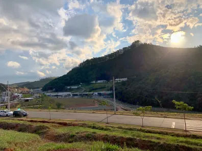 Lote/Terreno à venda, 370m² no Salvaterra, Juiz de Fora