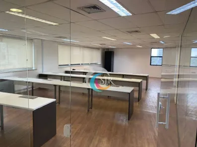 Sala Comercial para alugar, 300m² no Cidade Monções, São Paulo