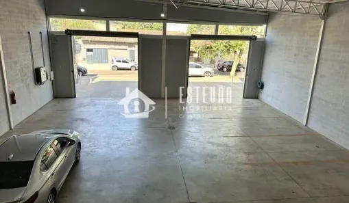Galpão/Depósito/Armazém à venda, 300m² no Cidade Jardim, Goiânia