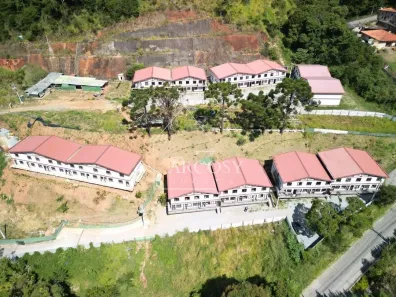 Apartamento com 3 Quartos à venda, 80m² no Corrêas, Petrópolis