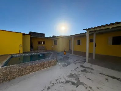 Casa com 2 Quartos à venda, 70m² no Jardim Veneza, Peruíbe