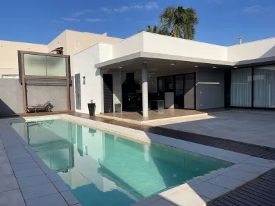 Casa de Condomínio com 4 Quartos à venda, 390m² no Residencial Villaggio, Bauru