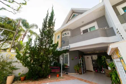 Sobrado com 4 Quartos à venda, 154m² no Centro Cívico, Curitiba