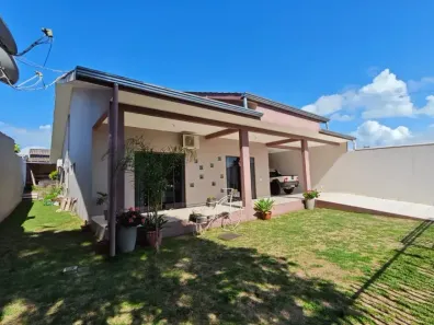 Casa com 3 Quartos à venda, 96m² no Centro, Cascavel