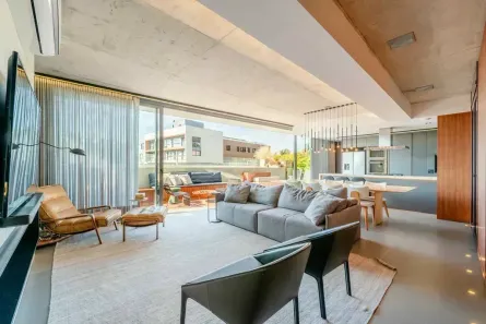 Apartamento com 3 Quartos à venda, 204m² no Três Figueiras, Porto Alegre