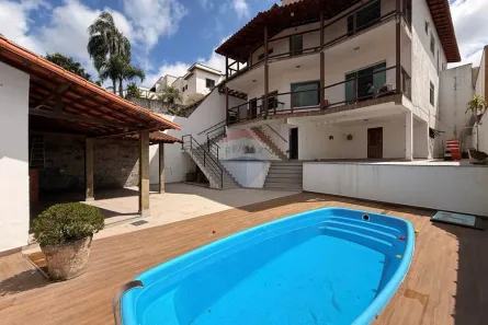 Casa de Condomínio com 4 Quartos à venda, 380m² no São Pedro, Juiz de Fora