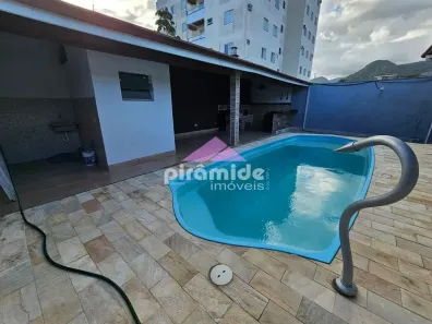 Casa com 4 Quartos à venda, 210m² no Martim de Sá, Caraguatatuba
