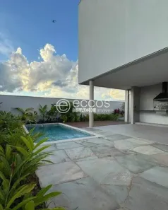 Casa de Condomínio com 3 Quartos à venda, 306m² no Gávea, Uberlândia